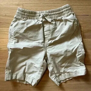 Boys khaki shorts- size small-‎ very good used condition